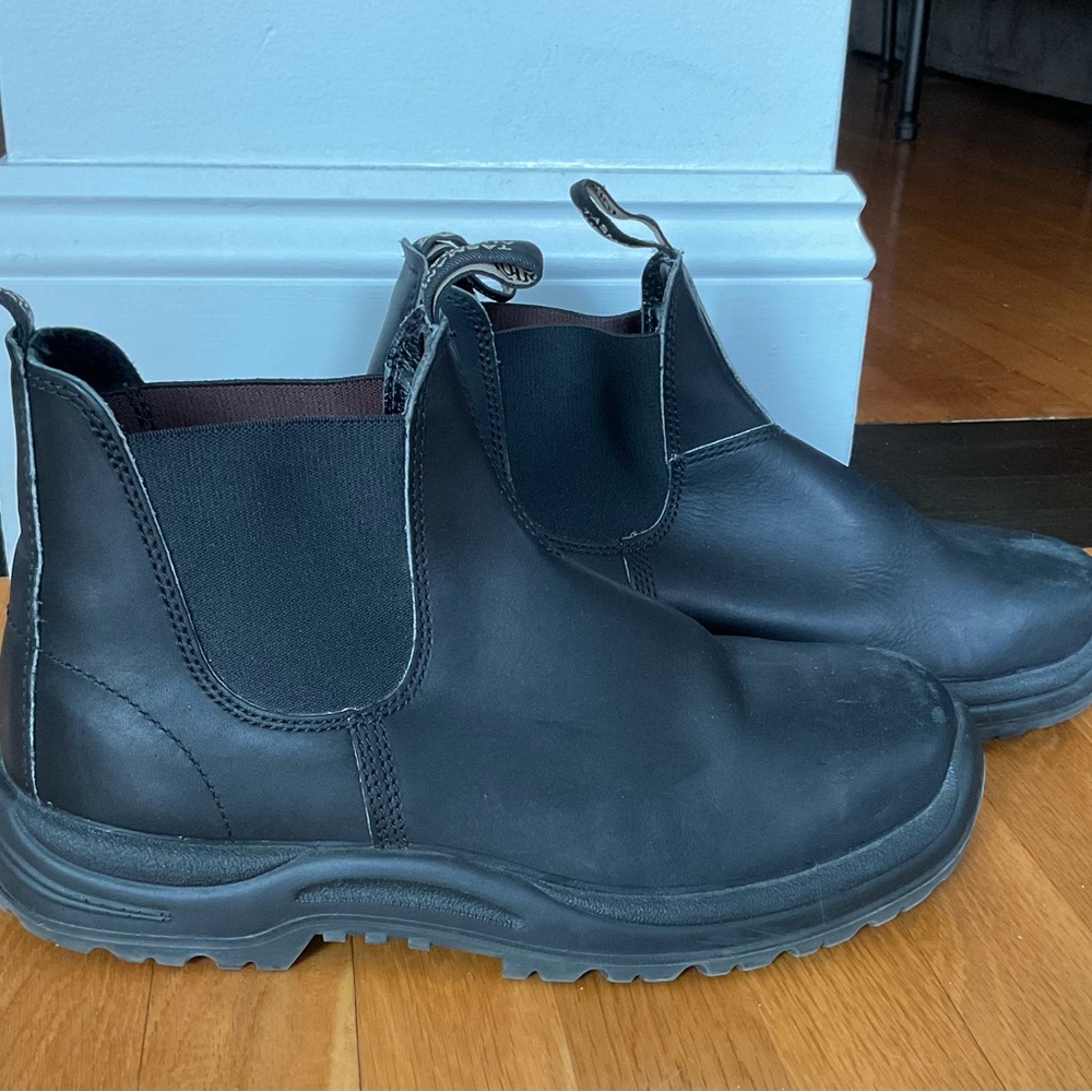 Blundstone Black Leather Chelsea Steel Tip Work Boots